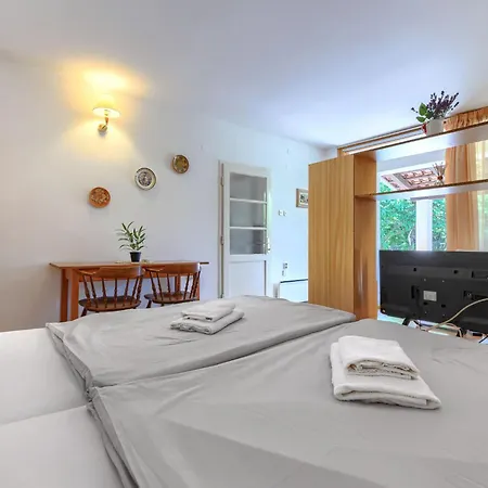 Margit - Prm115 By Interhome Premantura