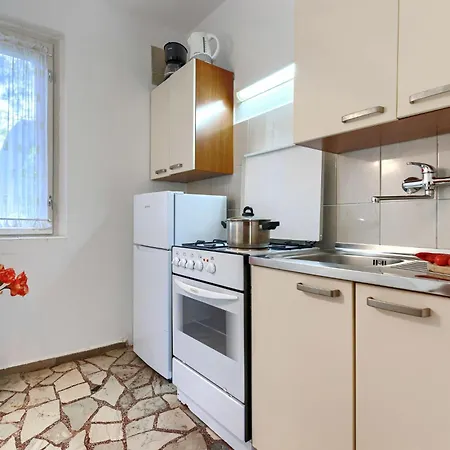 Margit - Prm115 By Interhome * Premantura